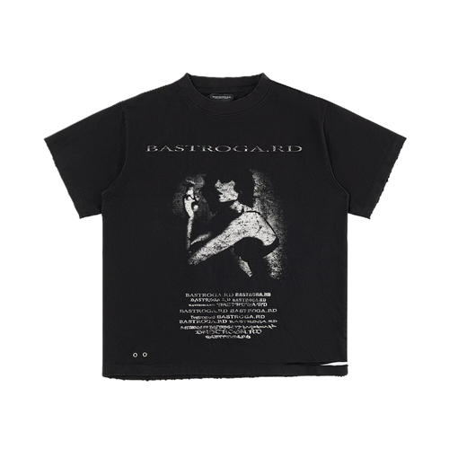 Model wearing BAS Silent Devotion Washed T-Shirt